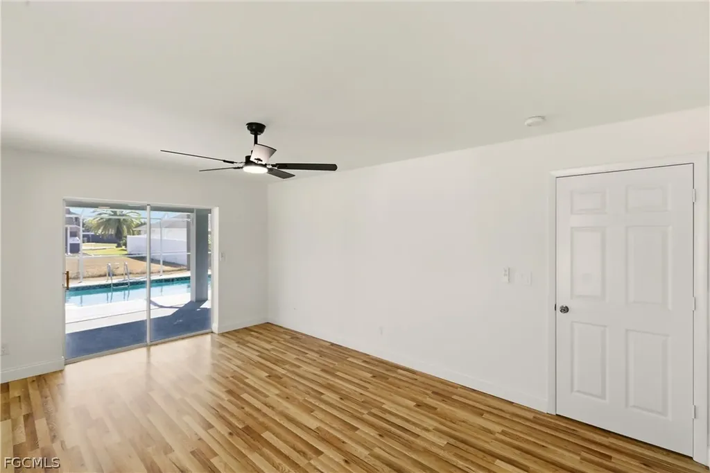 410 SE 7th Street Cape Coral FL 33990