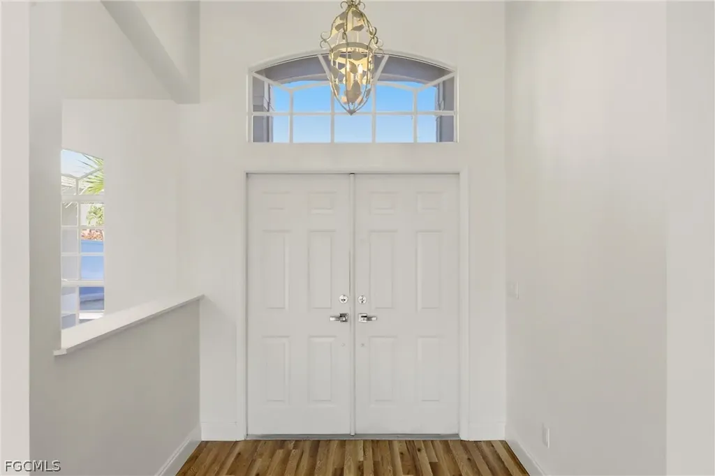 410 SE 7th Street Cape Coral FL 33990