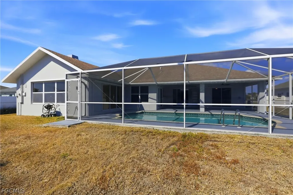 410 SE 7th Street Cape Coral FL 33990
