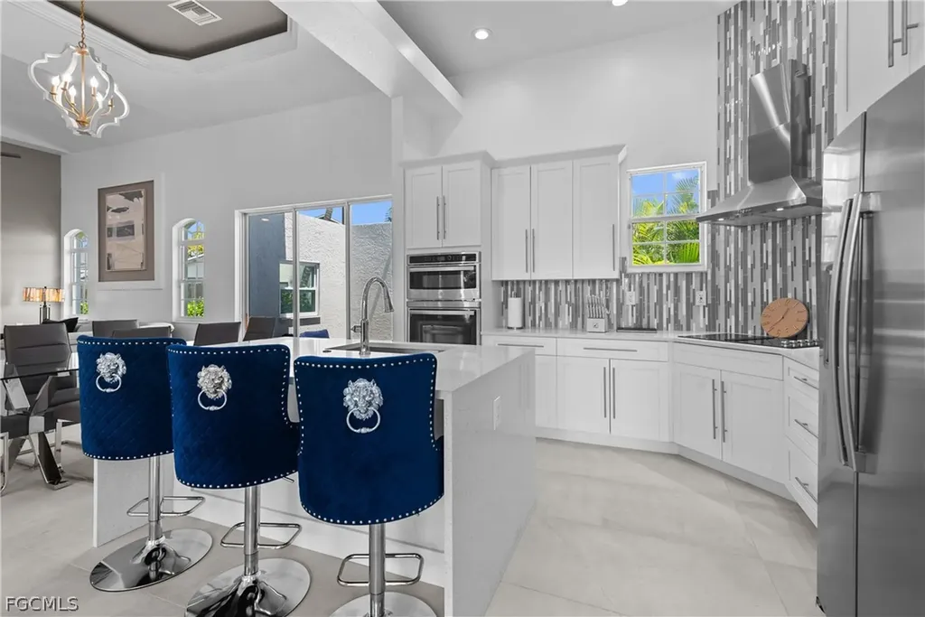 2417 Cape Coral Parkway W Cape Coral FL 33914