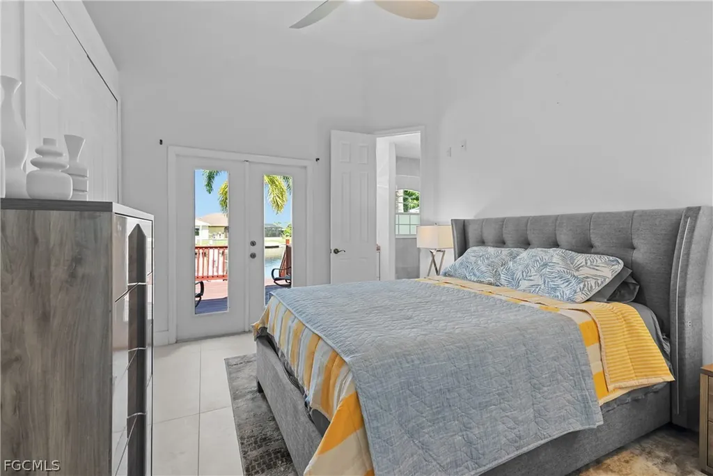 2417 Cape Coral Parkway W Cape Coral FL 33914