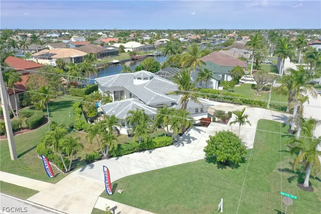 2417 Cape Coral Parkway W Cape Coral FL 33914