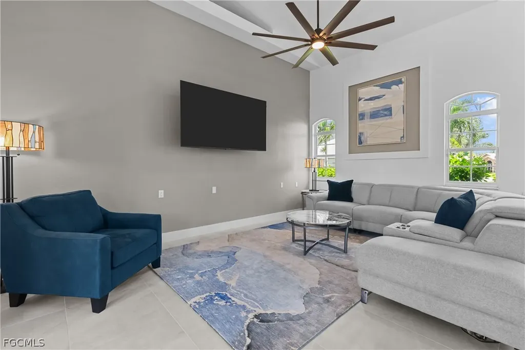 2417 Cape Coral Parkway W Cape Coral FL 33914