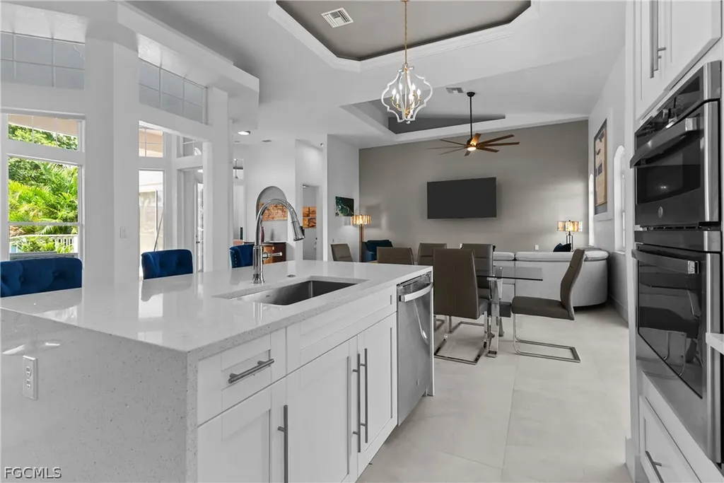 2417 Cape Coral Parkway W Cape Coral FL 33914