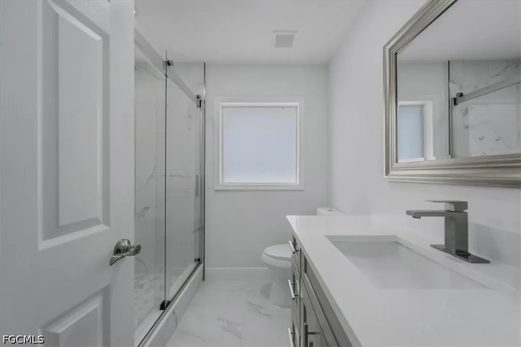 105 SE 45th Terrace Cape Coral FL 33904