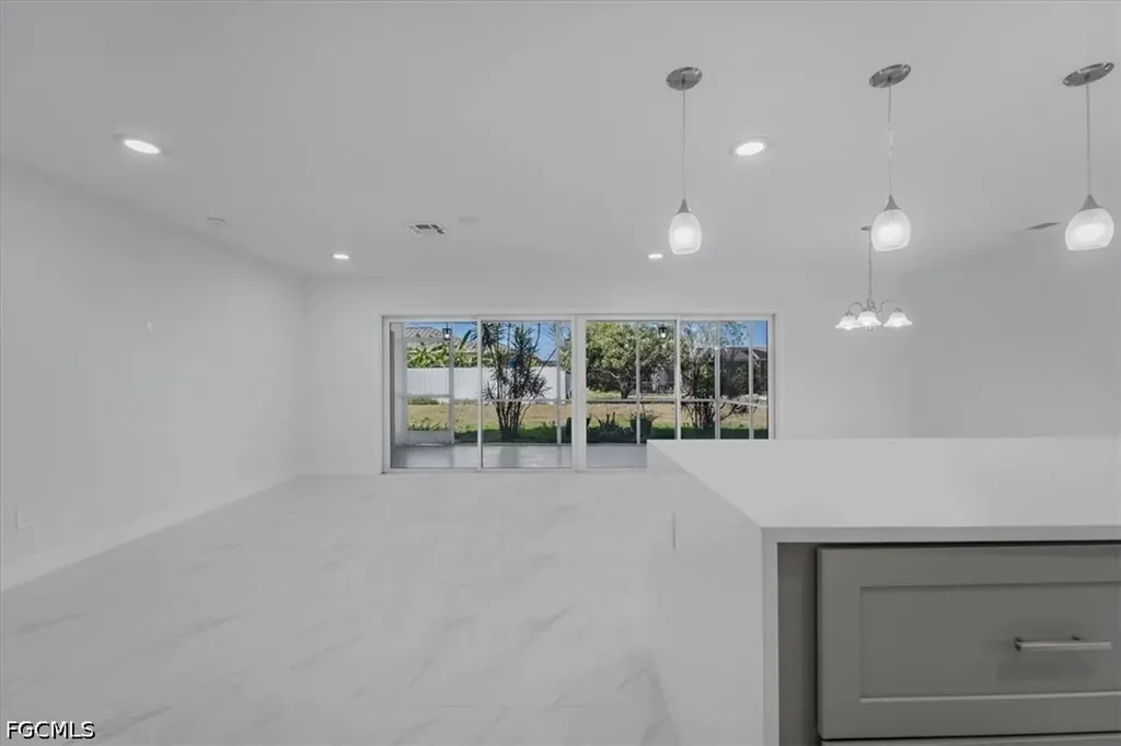 105 SE 45th Terrace Cape Coral FL 33904
