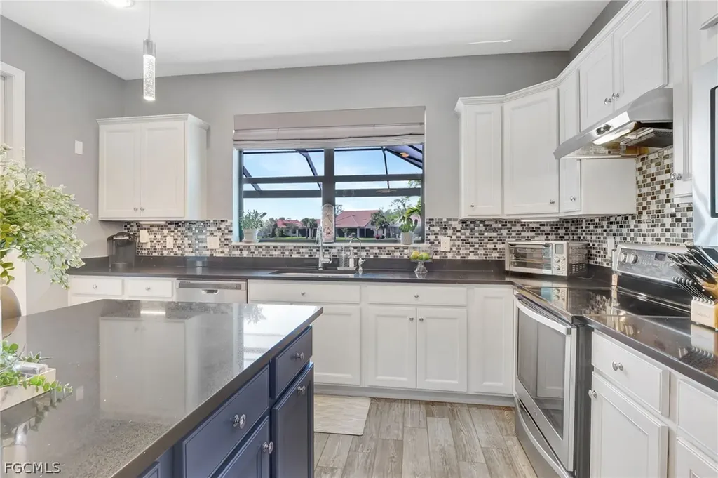 10908 Clarendon Street Fort Myers FL 33913