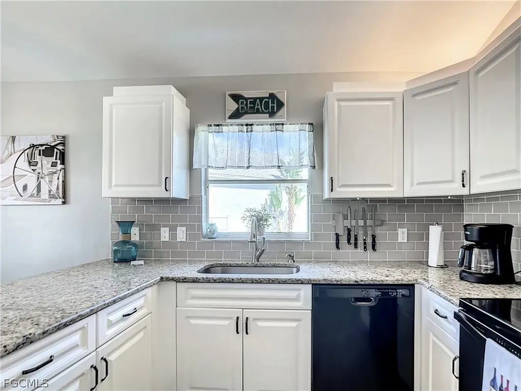 13633 Admiral Court Fort Myers FL 33912