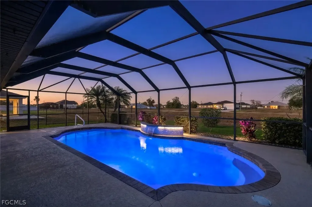 1207 NW 15th Terrace Cape Coral FL 33993