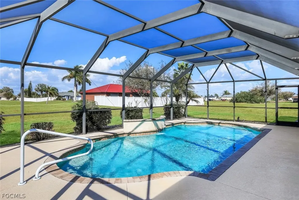 1207 NW 15th Terrace Cape Coral FL 33993