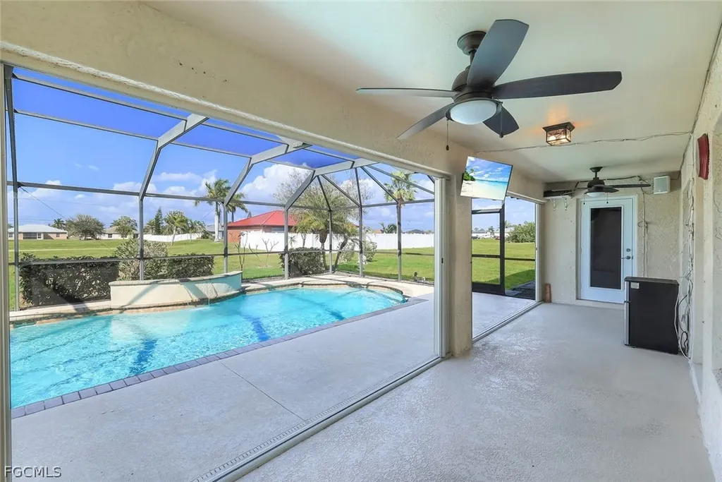 1207 NW 15th Terrace Cape Coral FL 33993