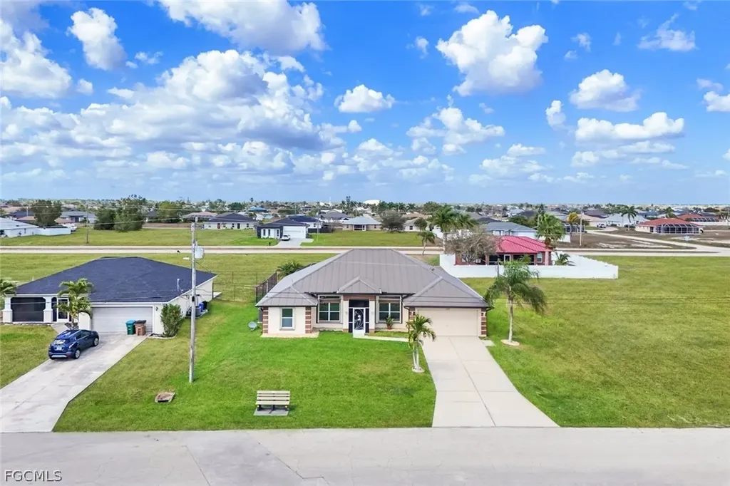 1207 NW 15th Terrace Cape Coral FL 33993
