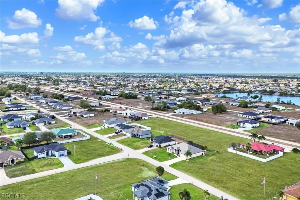 1207 NW 15th Terrace Cape Coral FL 33993