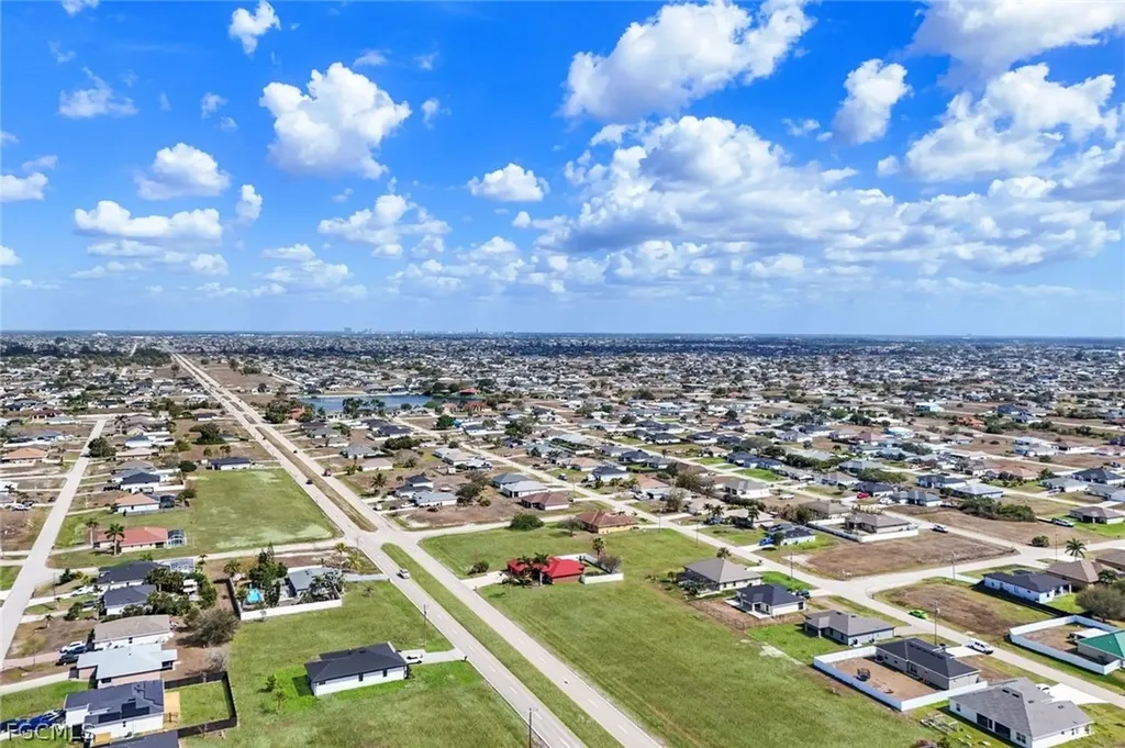 1207 NW 15th Terrace Cape Coral FL 33993