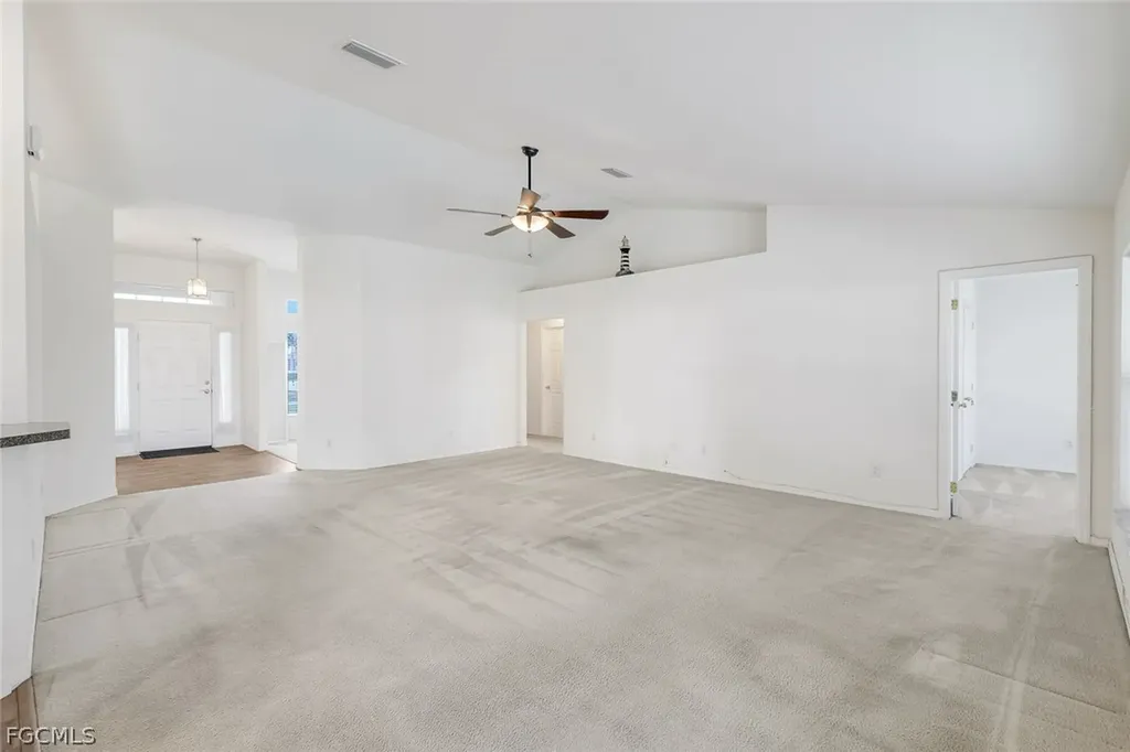 1207 NW 15th Terrace Cape Coral FL 33993