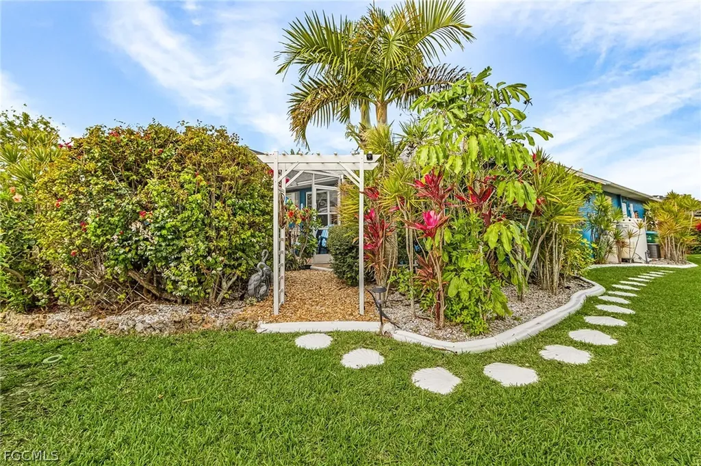 1840 NE 23rd Terrace Cape Coral FL 33909