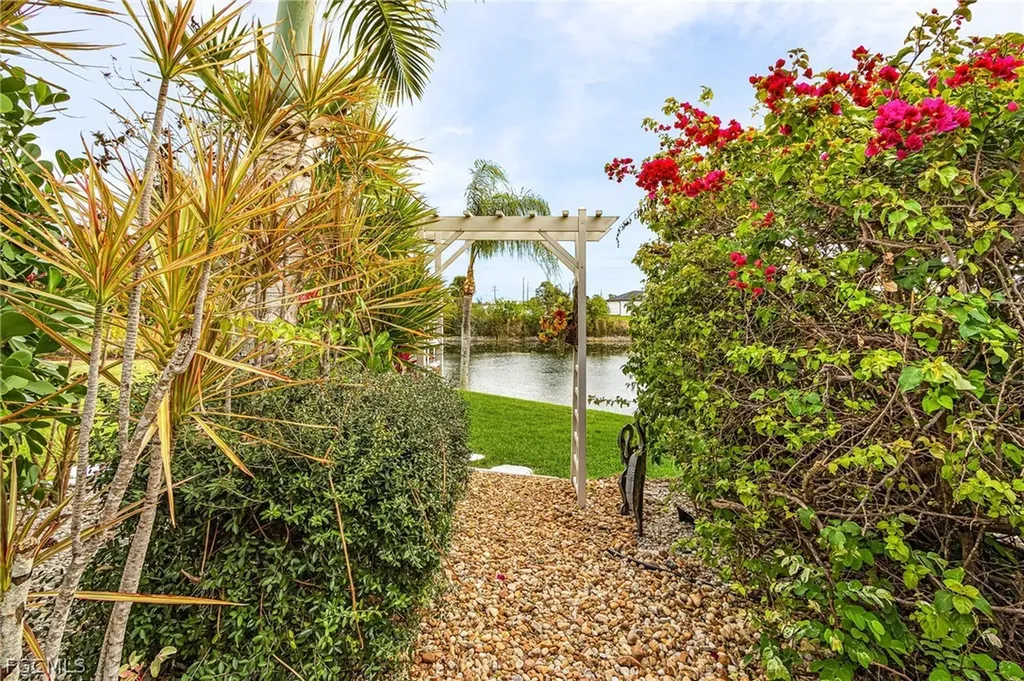 1840 NE 23rd Terrace Cape Coral FL 33909