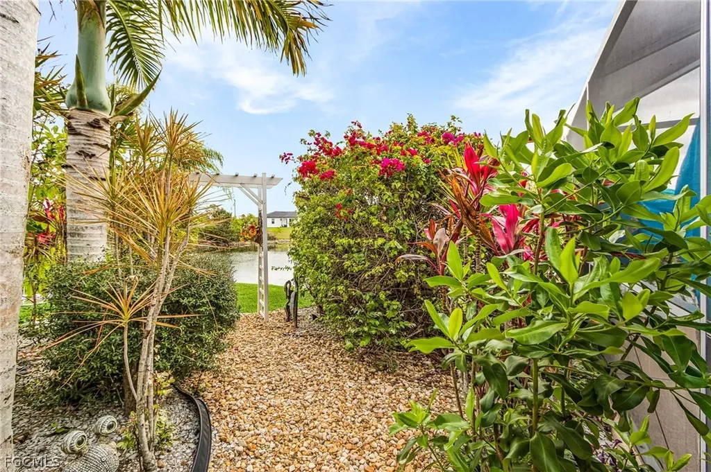 1840 NE 23rd Terrace Cape Coral FL 33909