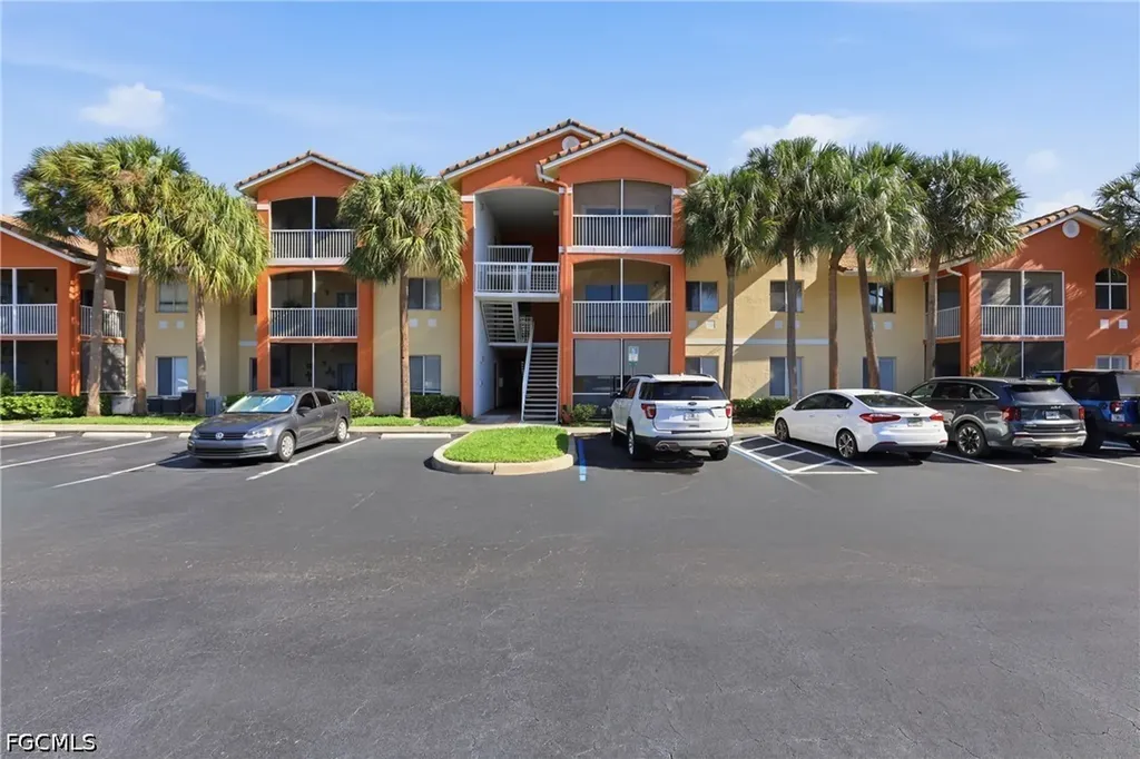 6321 Aragon Way Fort Myers FL 33966