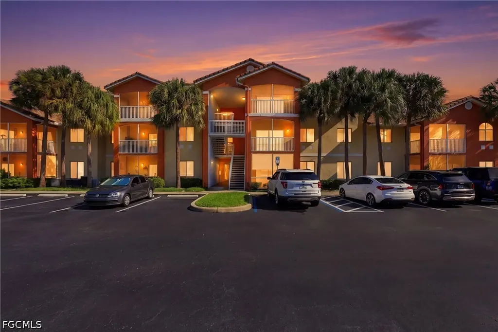 6321 Aragon Way Fort Myers FL 33966