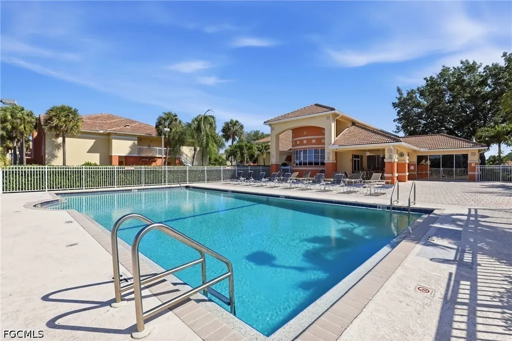 6321 Aragon Way Fort Myers FL 33966