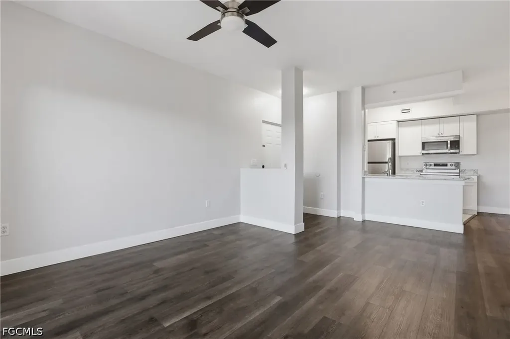 6321 Aragon Way Fort Myers FL 33966
