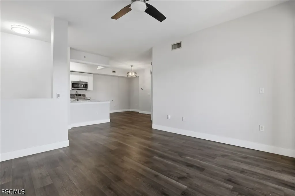 6321 Aragon Way Fort Myers FL 33966