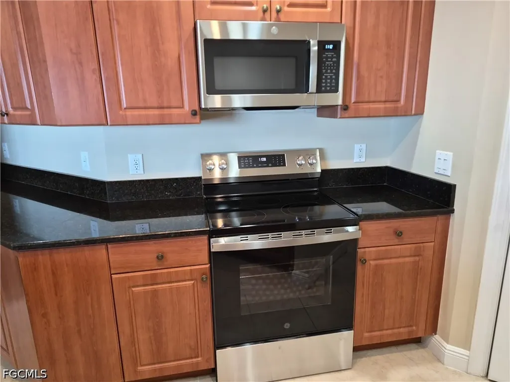 2743 1st Street Fort Myers FL 33916