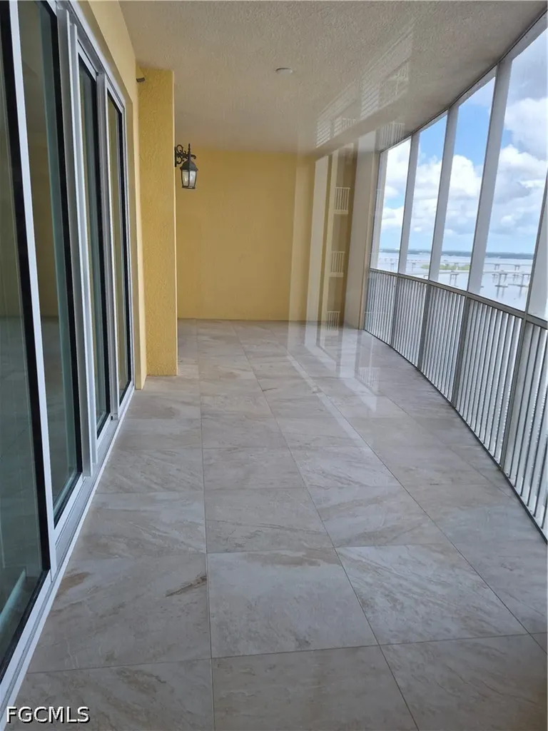 2743 1st Street Fort Myers FL 33916