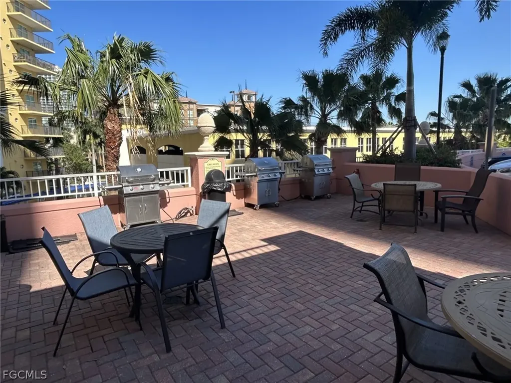 2743 1st Street Fort Myers FL 33916