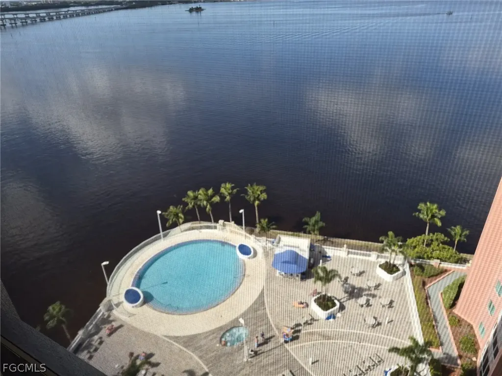2743 1st Street Fort Myers FL 33916