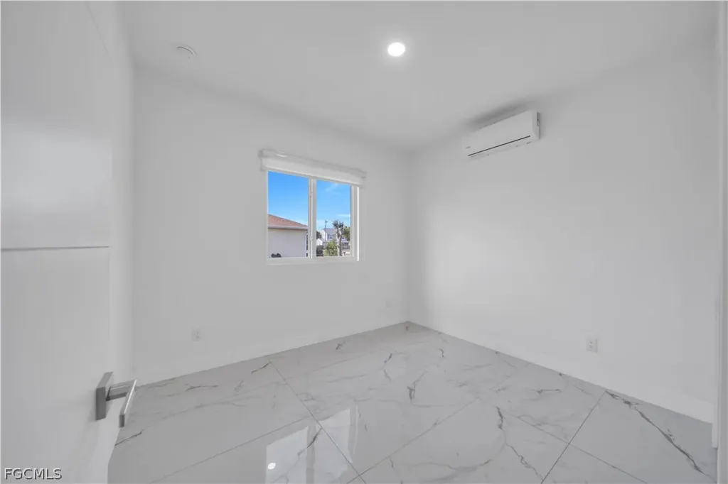 4151 NE 15th Avenue Cape Coral FL 33909