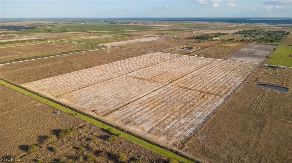 6536 5th Road Labelle FL 33935