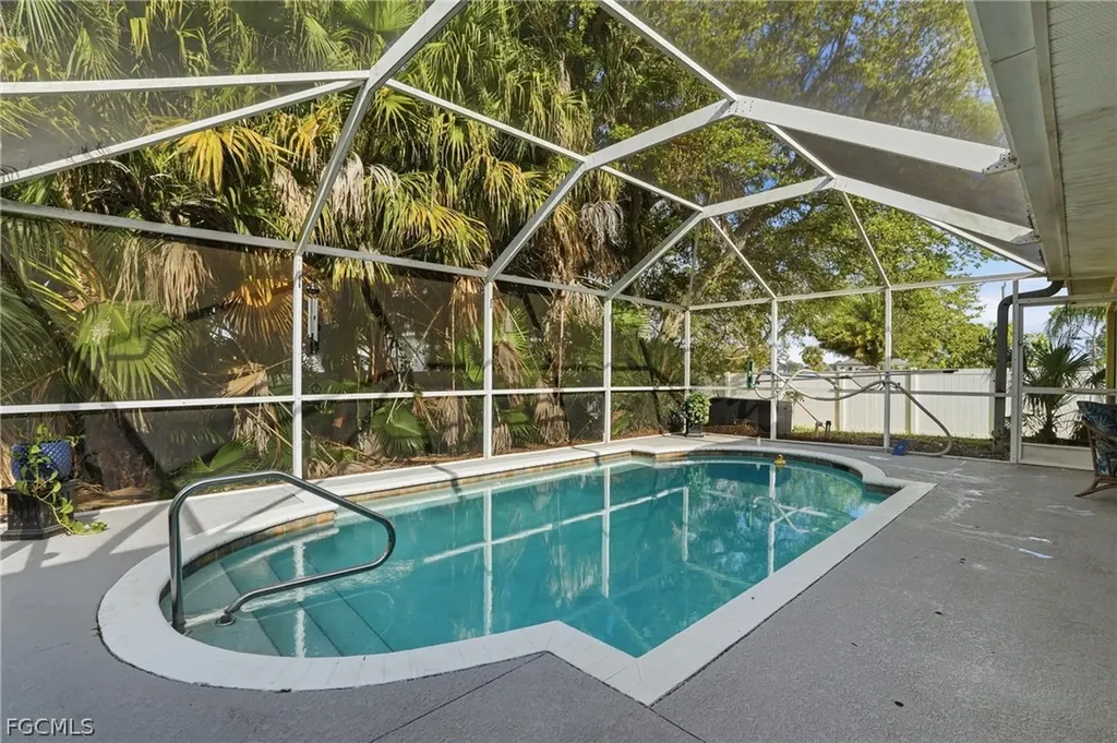 3622 NE 18th Place Cape Coral FL 33909