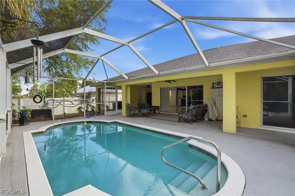 3622 NE 18th Place Cape Coral FL 33909