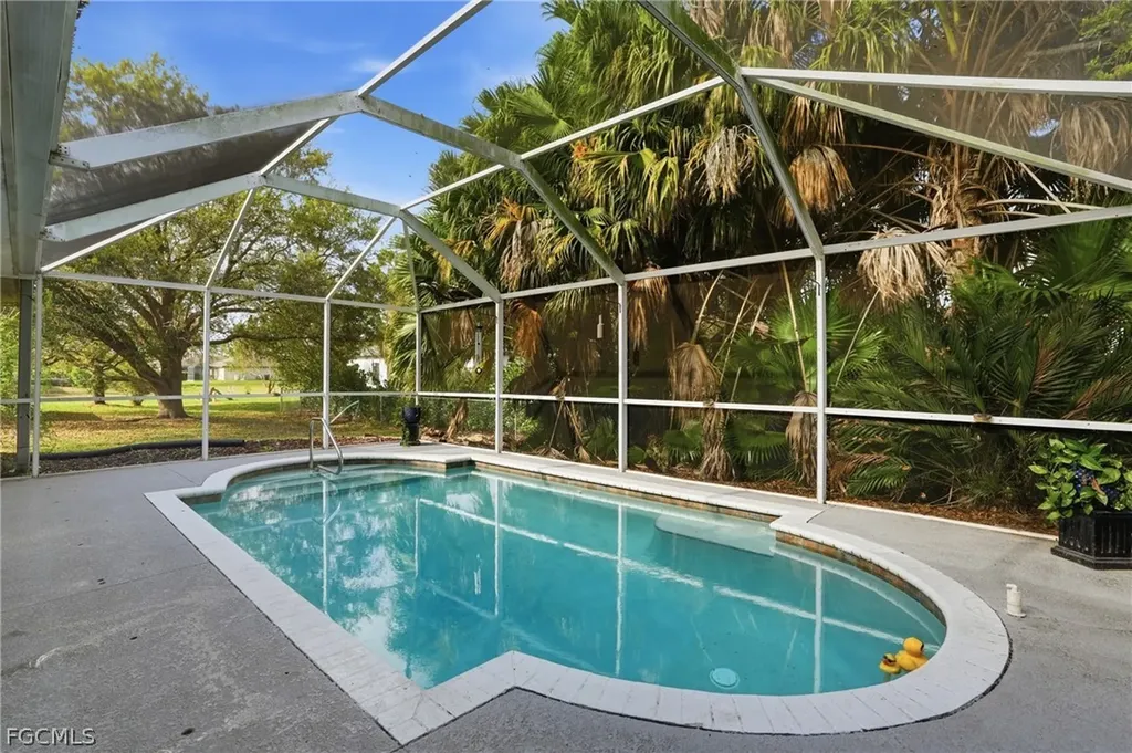 3622 NE 18th Place Cape Coral FL 33909