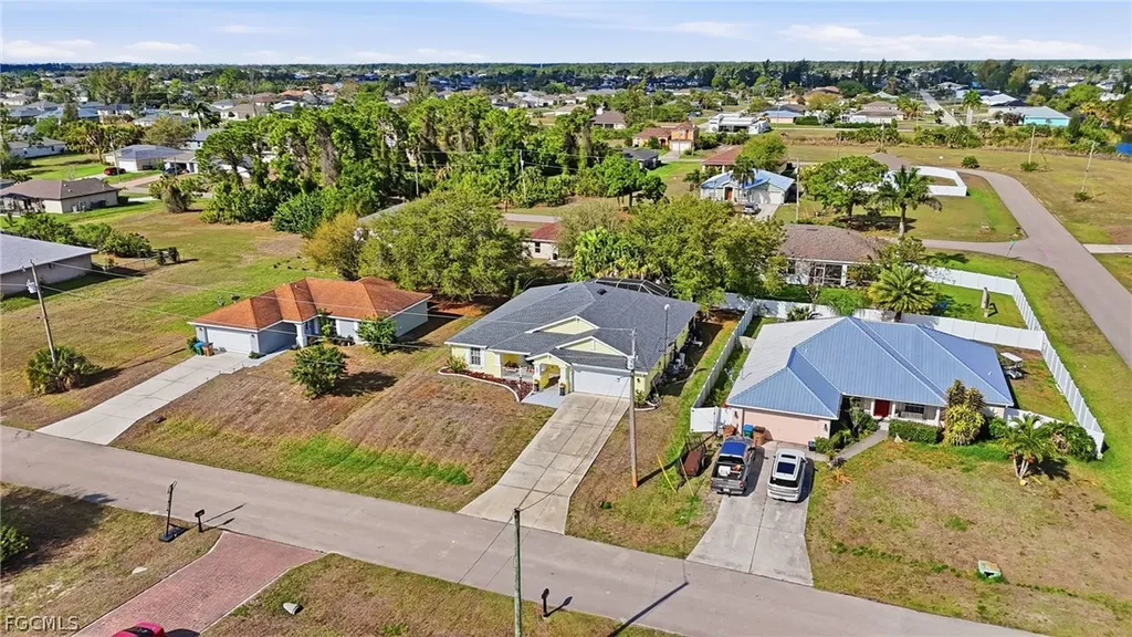 3622 NE 18th Place Cape Coral FL 33909