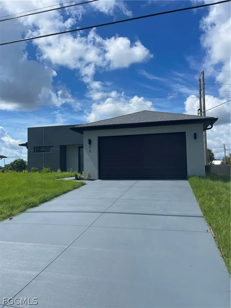 610 Floyd Avenue S Lehigh Acres FL 33976