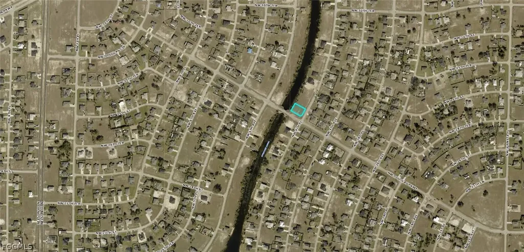 2900 NW 4th Place Cape Coral FL 33993