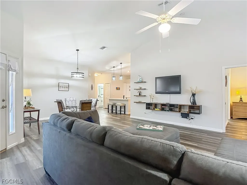20698 Marathona Court North Fort Myers FL 33917