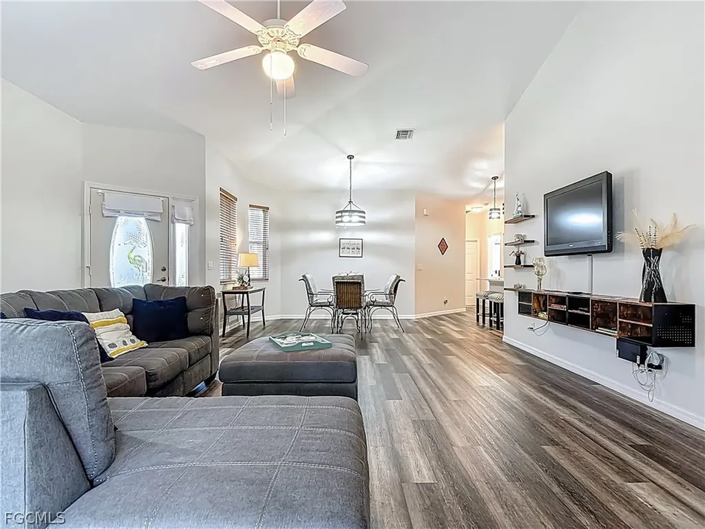 20698 Marathona Court North Fort Myers FL 33917