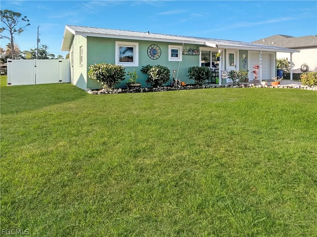 3711 Tangelo Drive St. James City FL 33956