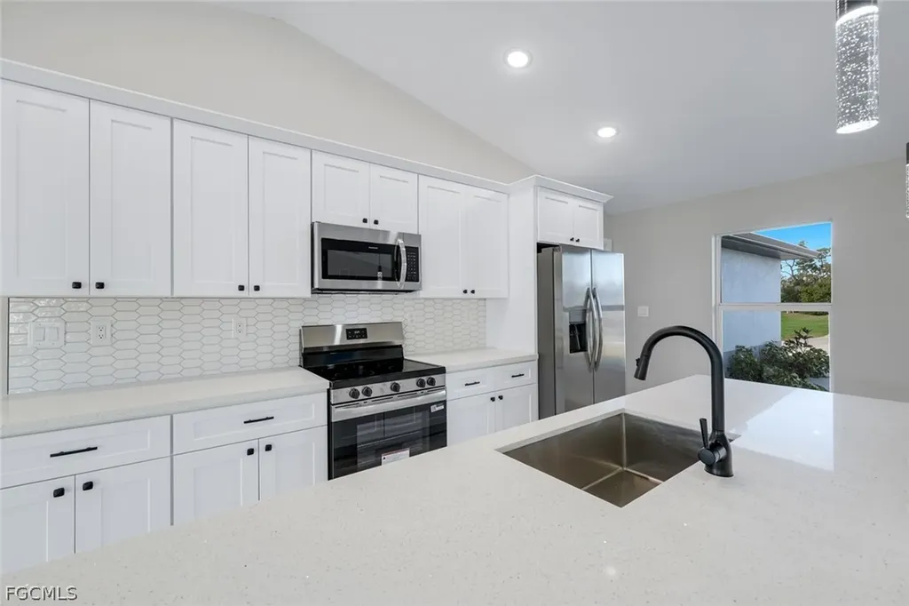 1105 NW 21st Avenue Cape Coral FL 33993