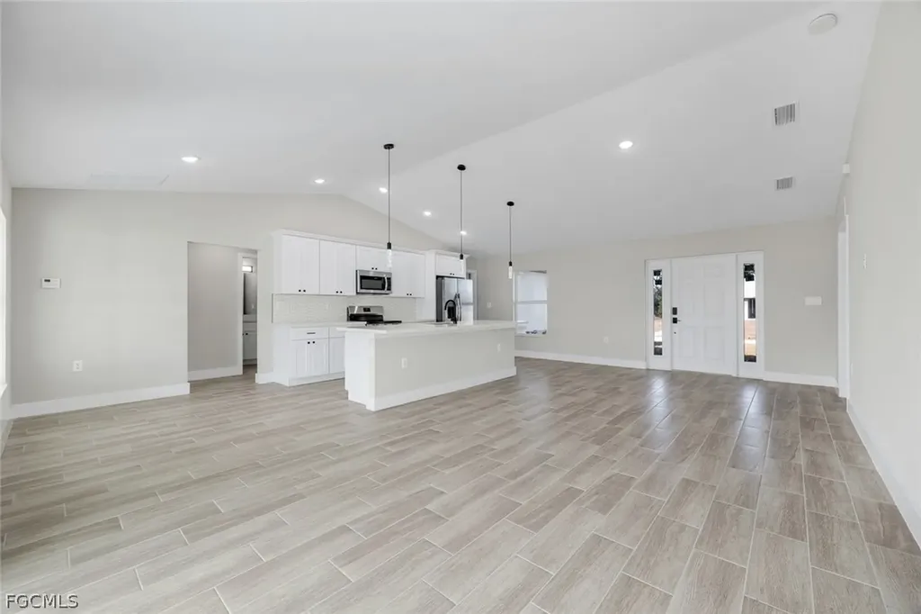 1105 NW 21st Avenue Cape Coral FL 33993