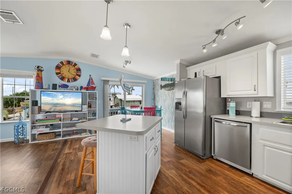 2634 Coco Plum Drive Matlacha FL 33993