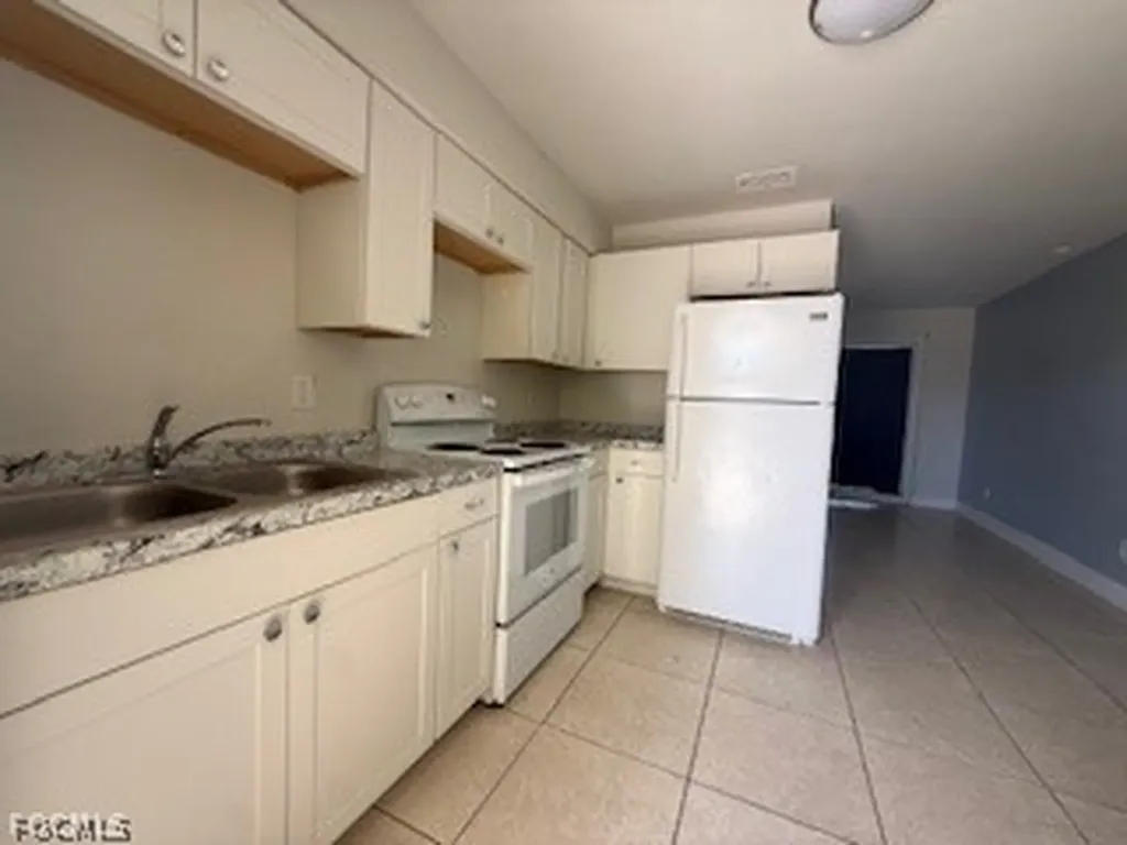 328 Tarpon Drive Cape Coral FL 33904