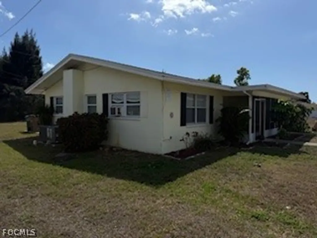 328 Tarpon Drive Cape Coral FL 33904