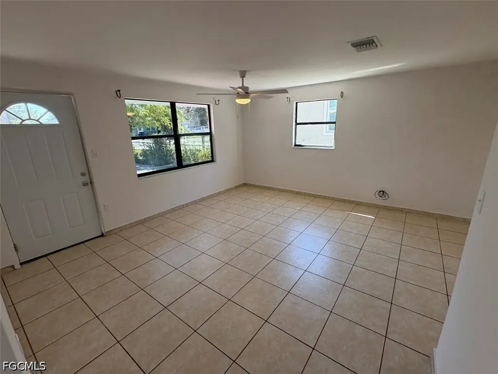 5448 9th Avenue Fort Myers FL 33907