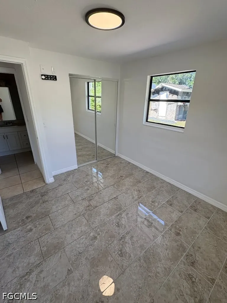5448 9th Avenue Fort Myers FL 33907