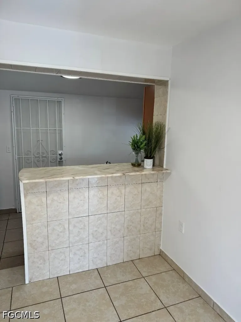 5448 9th Avenue Fort Myers FL 33907